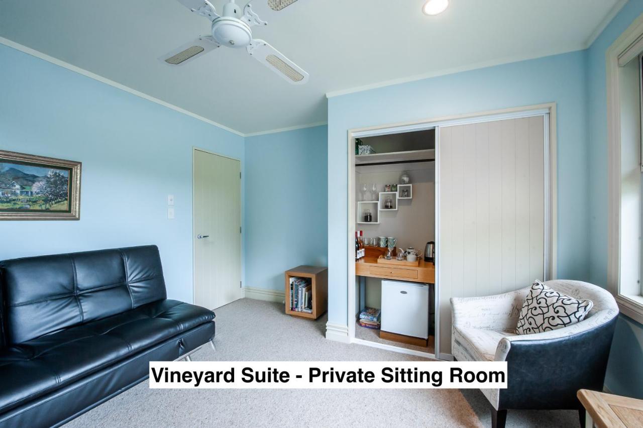 Grey Ridge Vineyard Experience Bed & Breakfast Alexandra Bagian luar foto