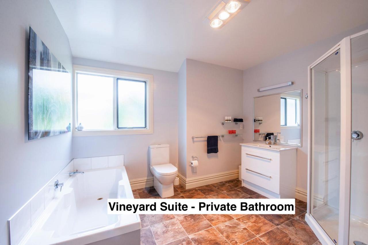 Grey Ridge Vineyard Experience Bed & Breakfast Alexandra Bagian luar foto